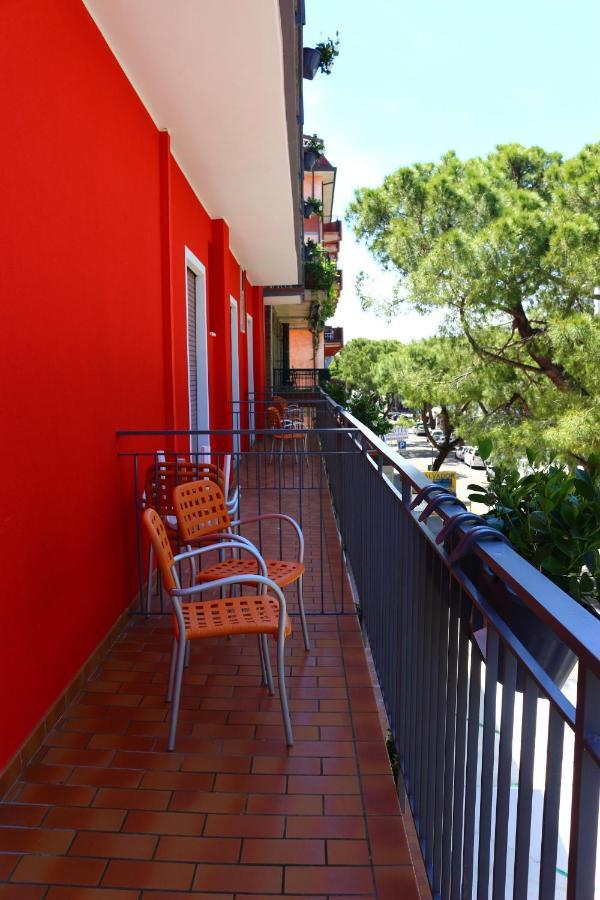 Neps Hotel 3*