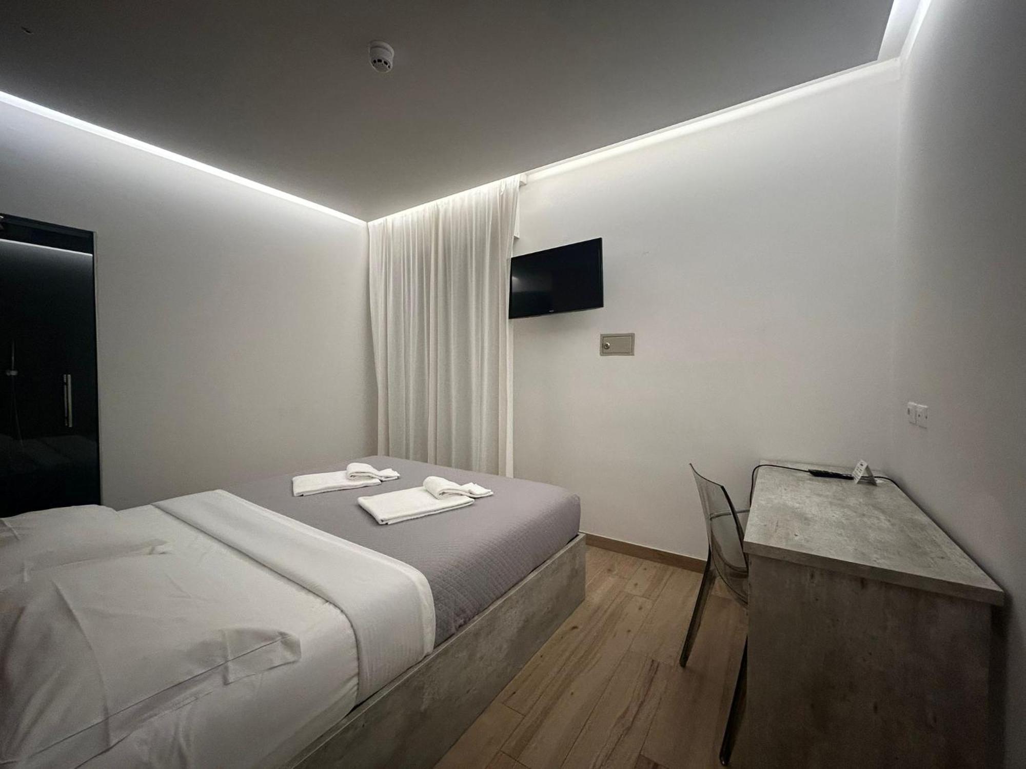 Neps Hotel